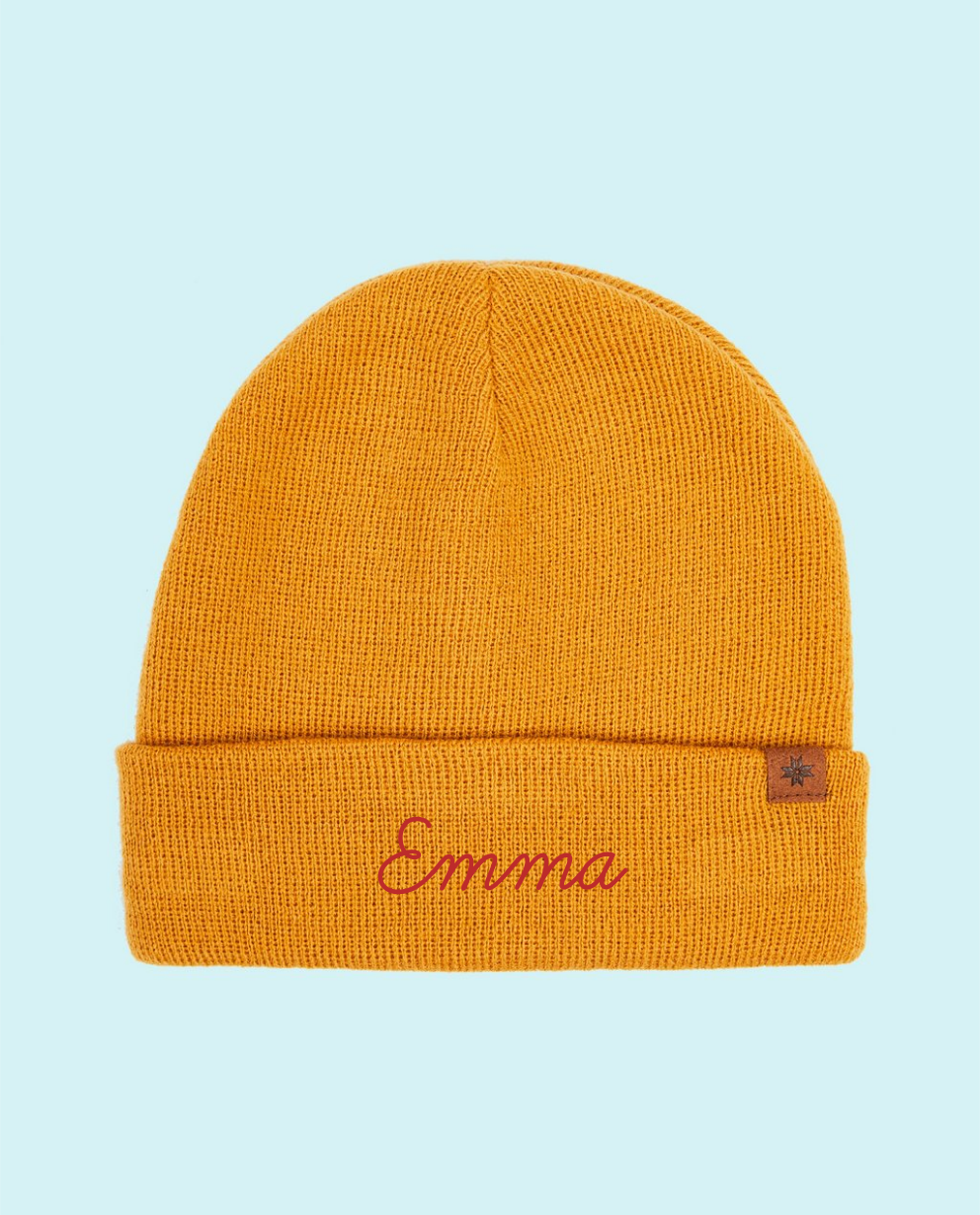 Bonnet jaune, Studio Unique